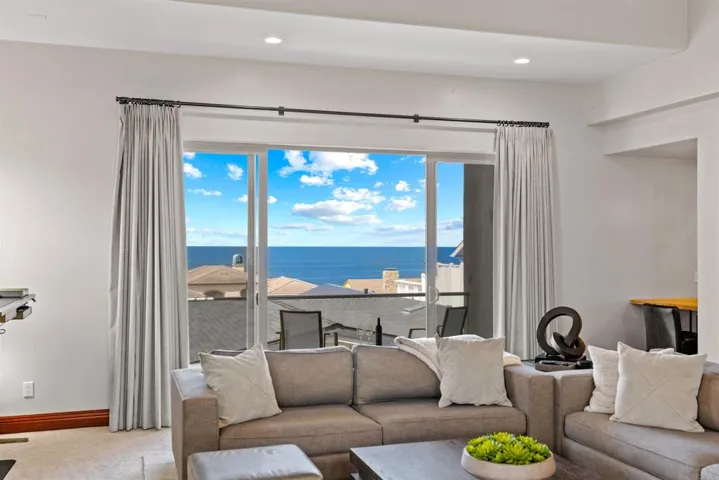 2475 Garfield Street, Carlsbad, California 92008