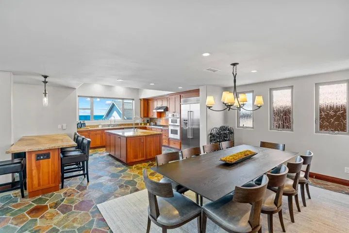 2475 Garfield Street, Carlsbad, California 92008