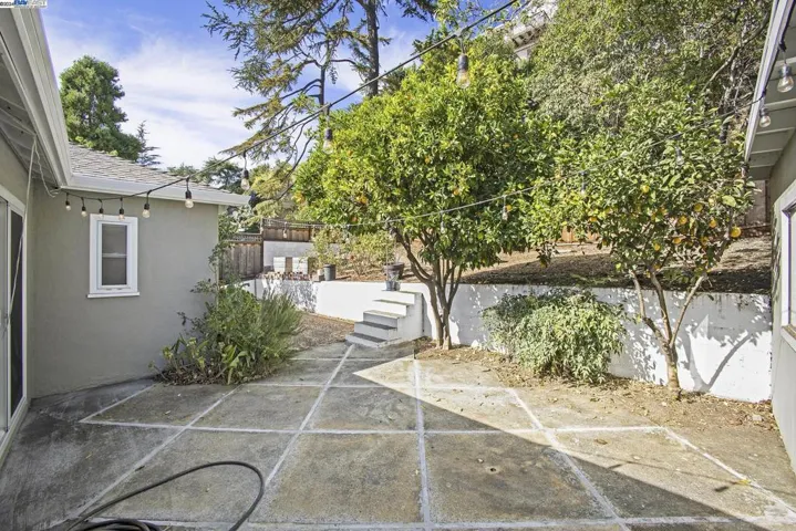 1210 Sandelin Ave, San Leandro, California 94577
