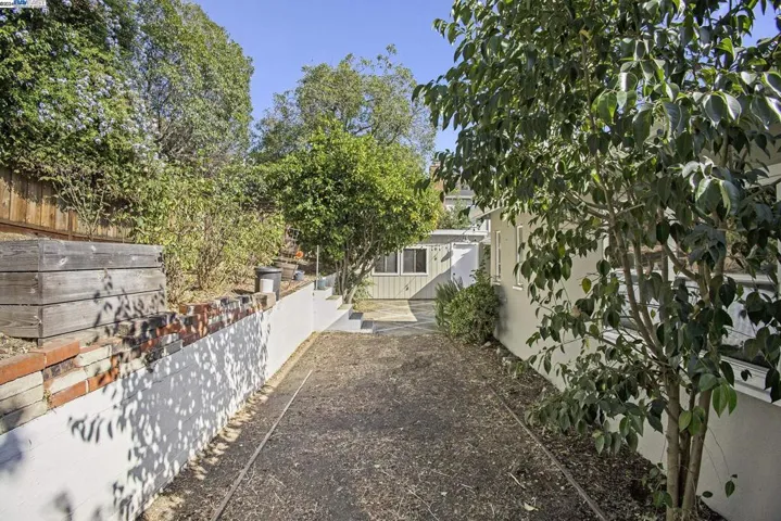 1210 Sandelin Ave, San Leandro, California 94577