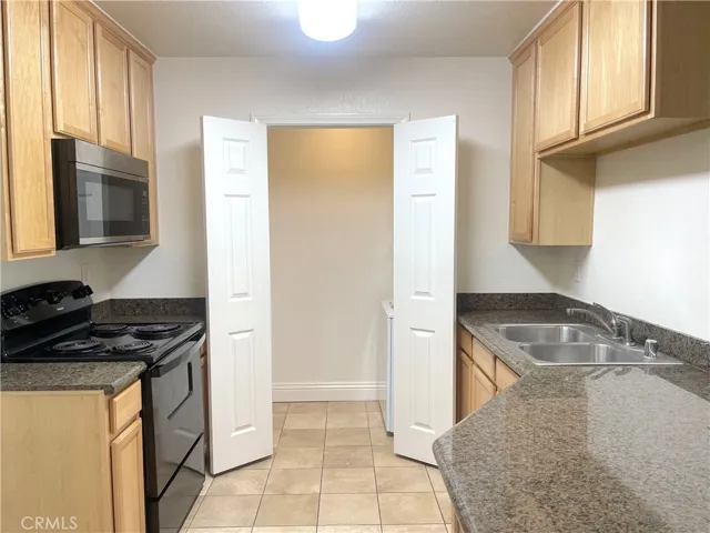 2400 Del Mar Way 208, Corona, California 92882