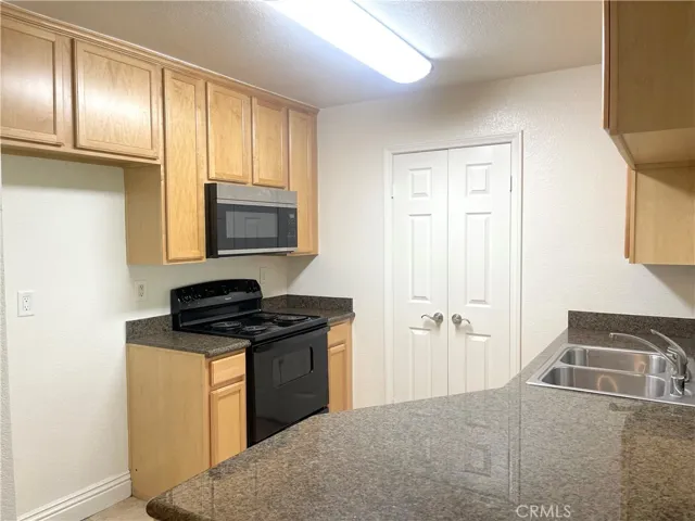 2400 Del Mar Way 208, Corona, California 92882