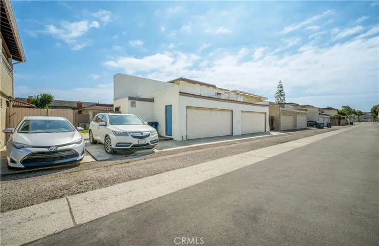 16541 Le Grande Lane, Huntington Beach, California 92649