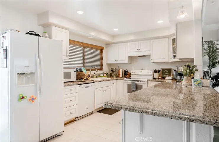 16541 Le Grande Lane, Huntington Beach, California 92649