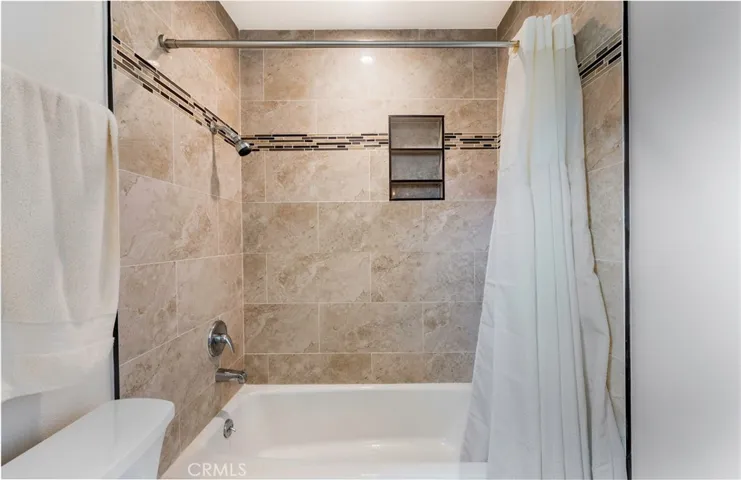 16541 Le Grande Lane, Huntington Beach, California 92649