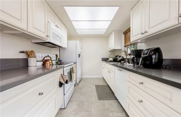 16541 Le Grande Lane, Huntington Beach, California 92649