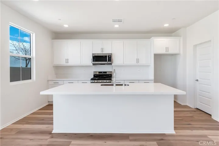 13070 Lancaster Street, Hesperia, California 92344