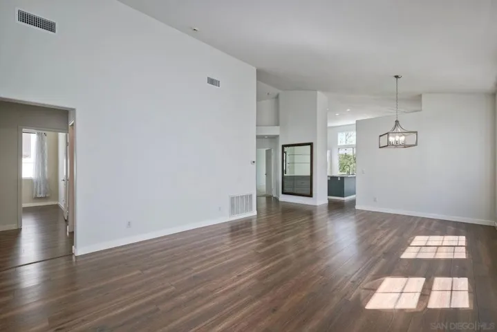 6019 Dassia Way, Oceanside, California 92056