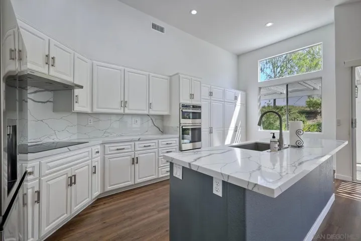 6019 Dassia Way, Oceanside, California 92056