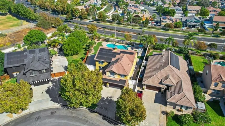 321 Adirondack Drive, Corona, California 92881