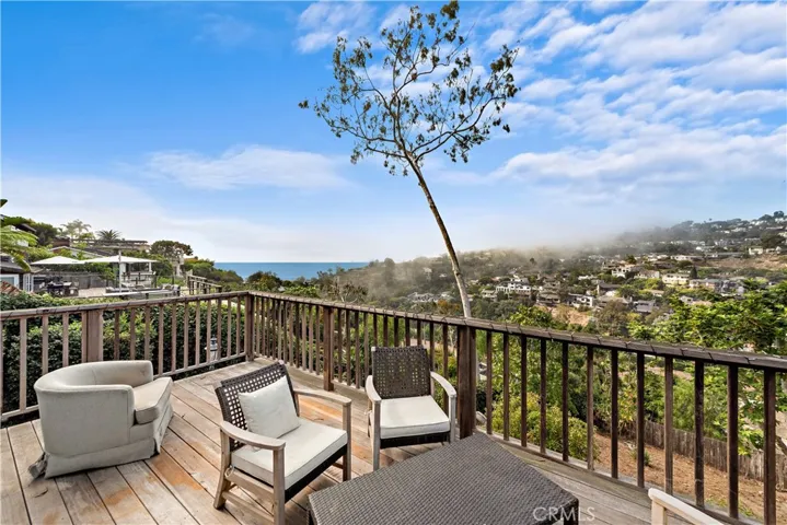 1048 Van Dyke Drive, Laguna Beach, California 92651