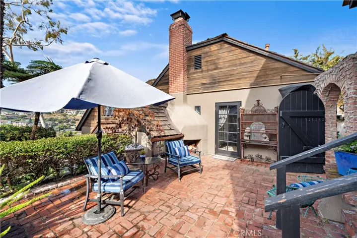 1048 Van Dyke Drive, Laguna Beach, California 92651