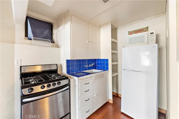 1048 Van Dyke Drive, Laguna Beach, California 92651