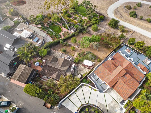 1048 Van Dyke Drive, Laguna Beach, California 92651