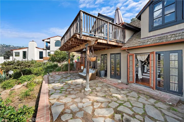 1048 Van Dyke Drive, Laguna Beach, California 92651