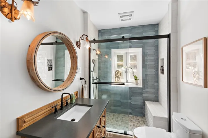1048 Van Dyke Drive, Laguna Beach, California 92651