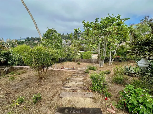 1048 Van Dyke Drive, Laguna Beach, California 92651