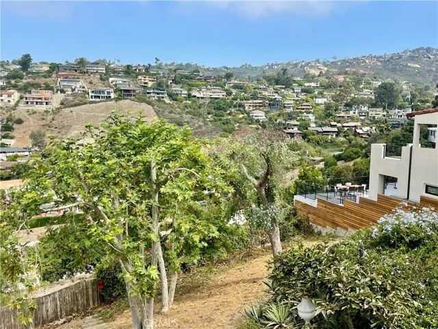 1048 Van Dyke Drive, Laguna Beach, California 92651