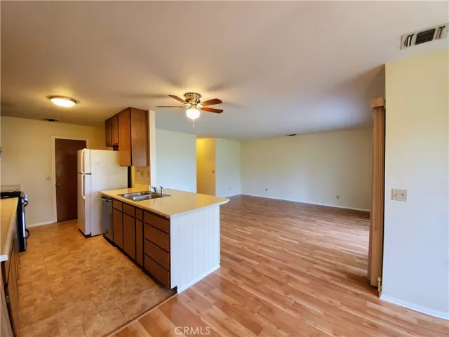 27535 Lakeview Drive 64, Helendale, California 92342