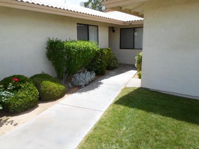 27535 Lakeview Drive 64, Helendale, California 92342