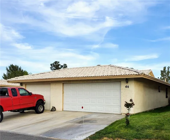 27535 Lakeview Drive 64, Helendale, California 92342