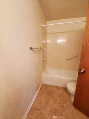 27535 Lakeview Drive 64, Helendale, California 92342