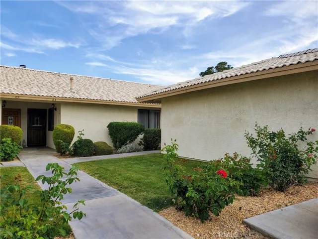 27535 Lakeview Drive 64, Helendale, California 92342