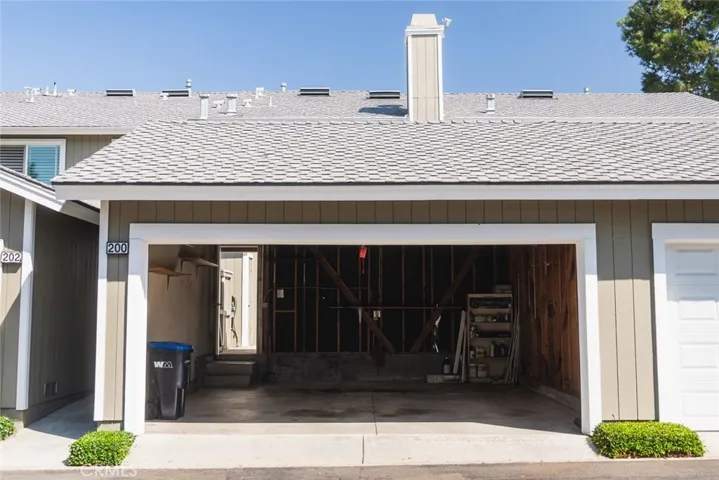 2 Car Garage Entrance