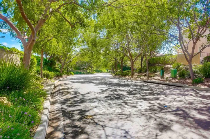 2118 Stone Castle, Fallbrook, California 92028