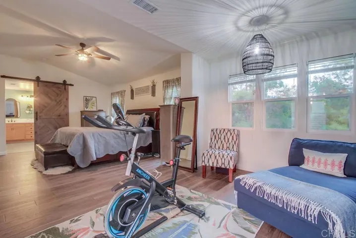 2118 Stone Castle, Fallbrook, California 92028