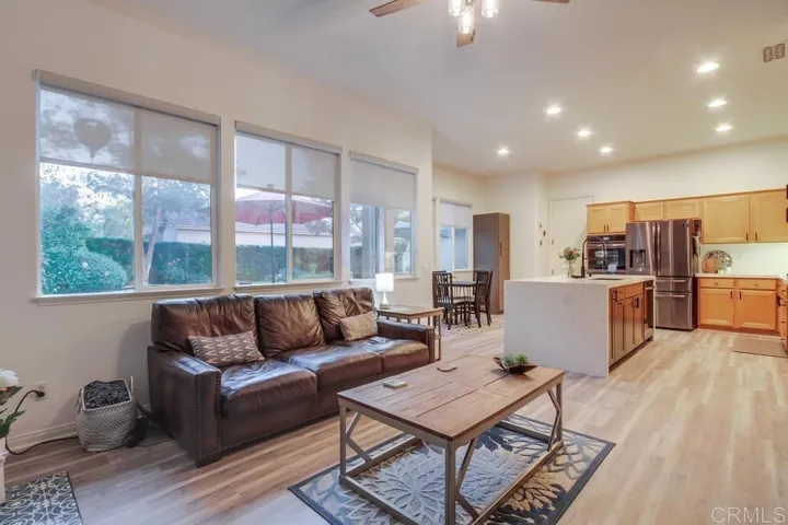 2118 Stone Castle, Fallbrook, California 92028