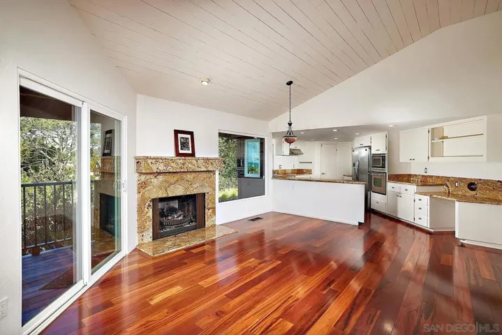 541 S S Granados Ave, Solana Beach, California 92075