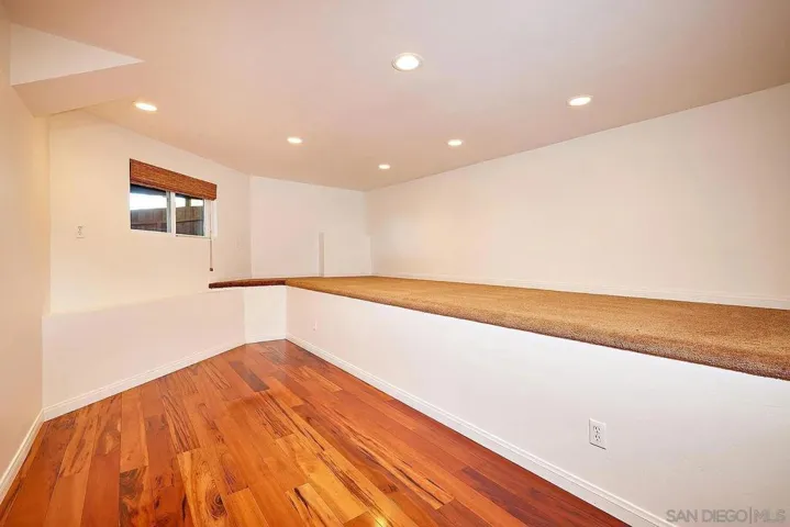 541 S S Granados Ave, Solana Beach, California 92075