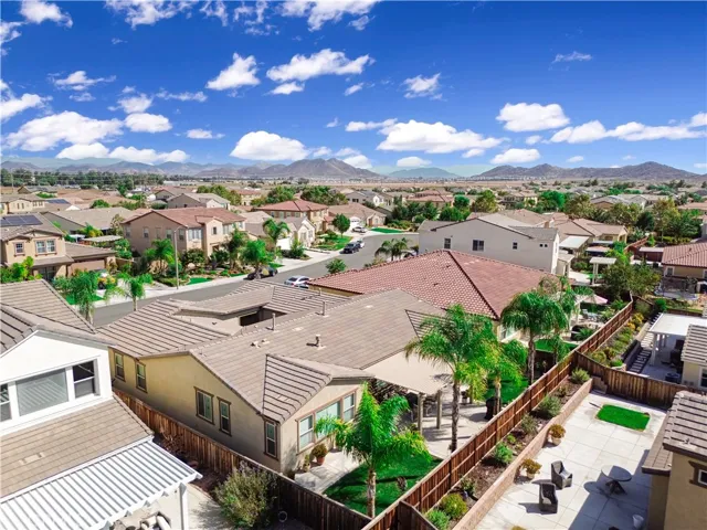 27879 Huron Court, Menifee, California 92585