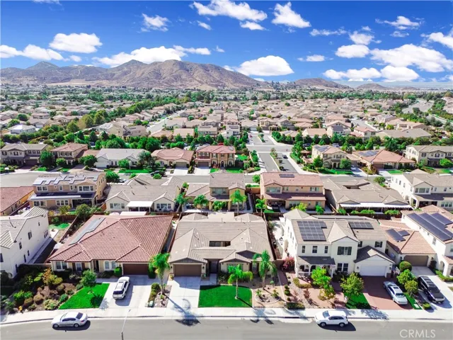 27879 Huron Court, Menifee, California 92585