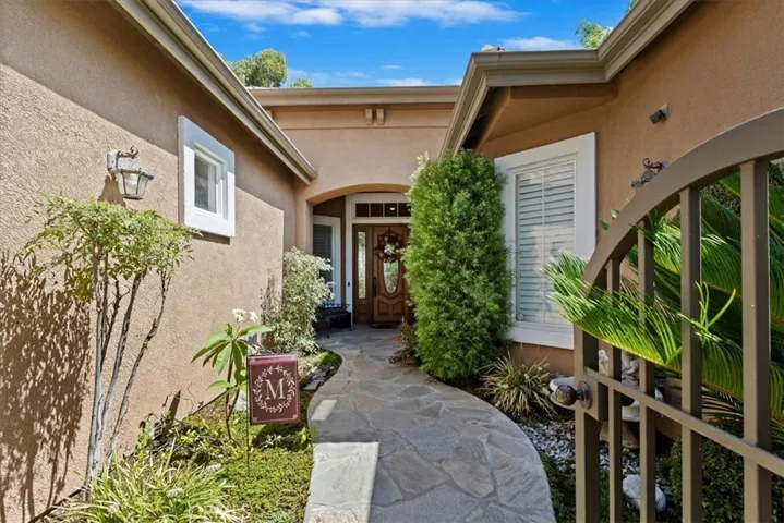 4467 Putting Green Drive, Corona, California 92883