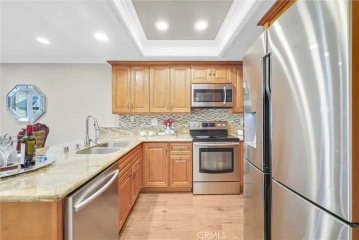 871 W Country View 45, La Habra, California 90631