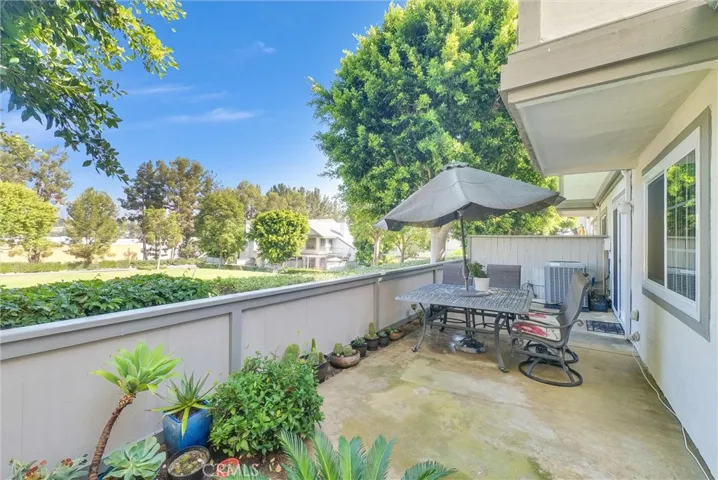 871 W Country View 45, La Habra, California 90631