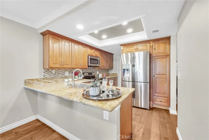 871 W Country View 45, La Habra, California 90631