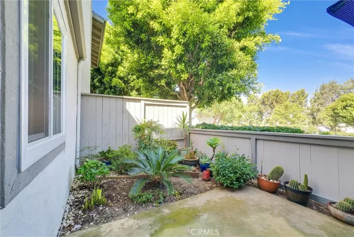 871 W Country View 45, La Habra, California 90631