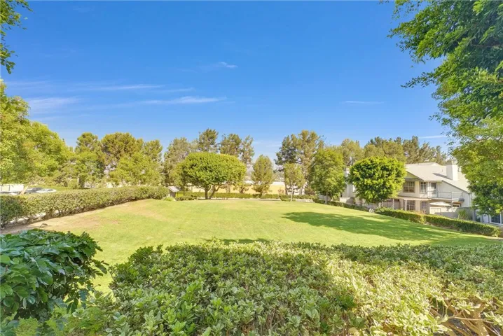 871 W Country View 45, La Habra, California 90631