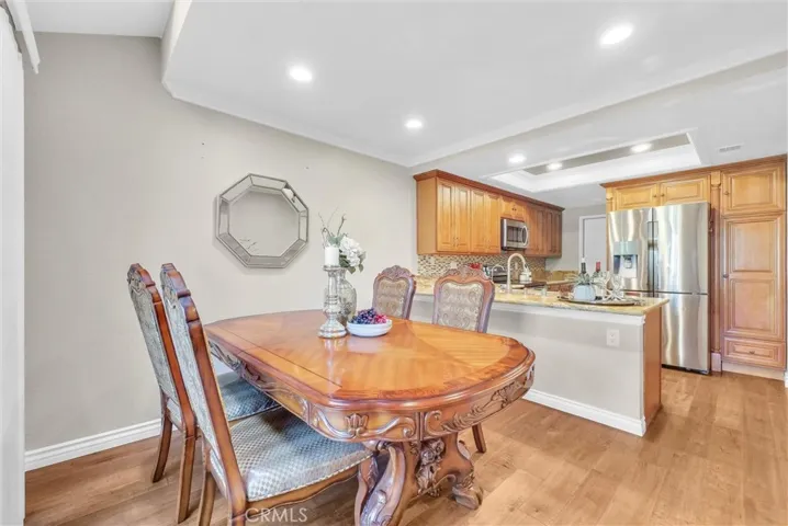 871 W Country View 45, La Habra, California 90631