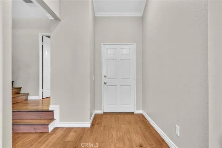 871 W Country View 45, La Habra, California 90631