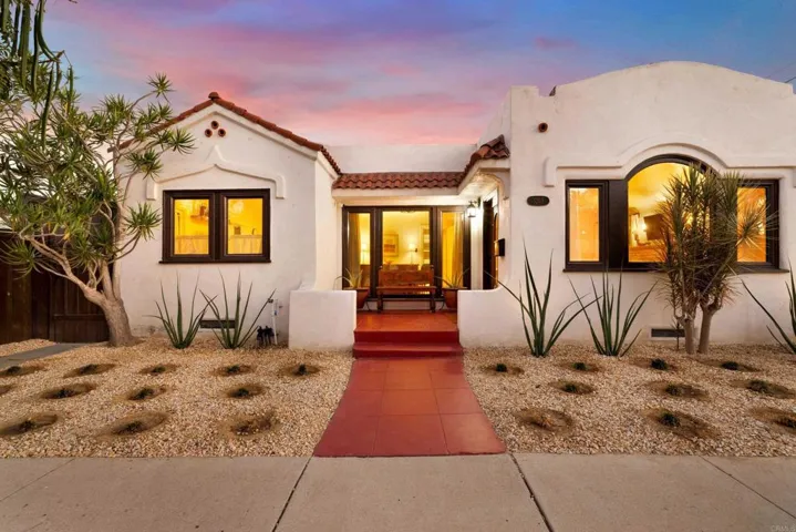 3265 Dwight Street, San Diego, California 92104