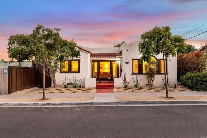 3265 Dwight Street, San Diego, California 92104