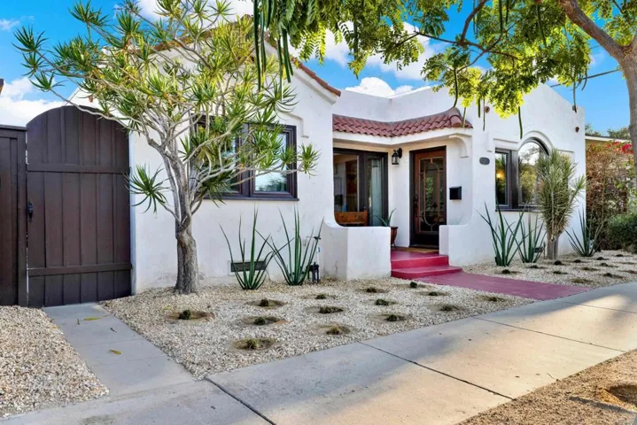 3265 Dwight Street, San Diego, California 92104