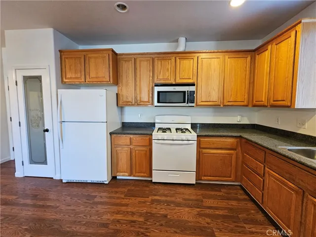 15962 44th Avenue, Clearlake, California 95422