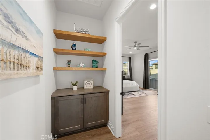 Hallway to Primary bedroom