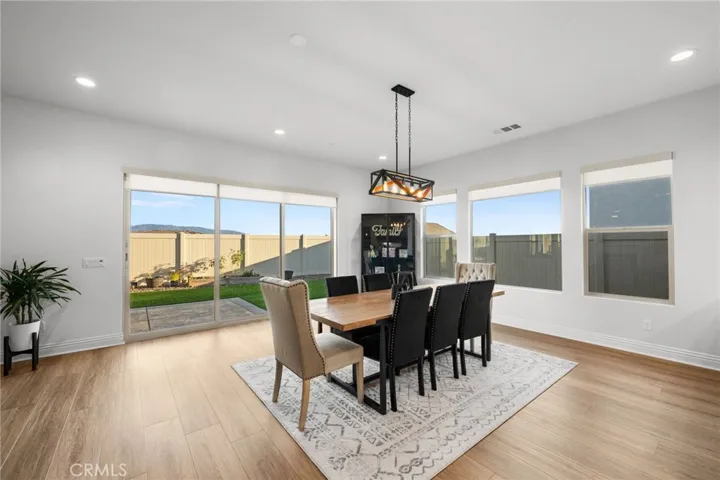 Dining room with  Bifold sliding door