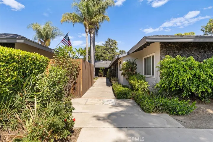 1901 E. 19th St. 3, Santa Ana, California 92705
